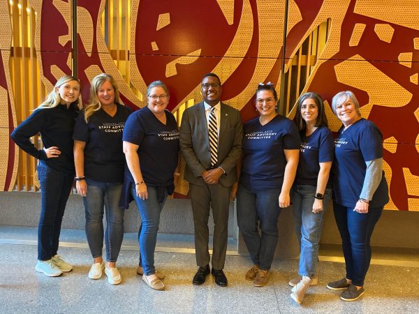 Members of the Liberal Arts Staff Advisory Committee with Dean Lang (center) in the fall of 2022